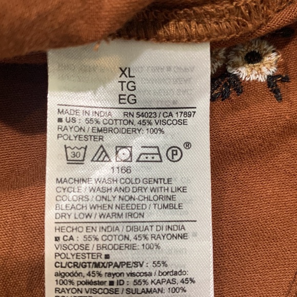 Embroidered Top - Picture 5 of 6